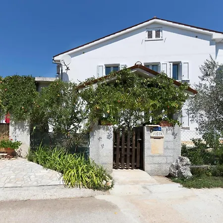 4 Bedroom Lovely In Labin Holiday home