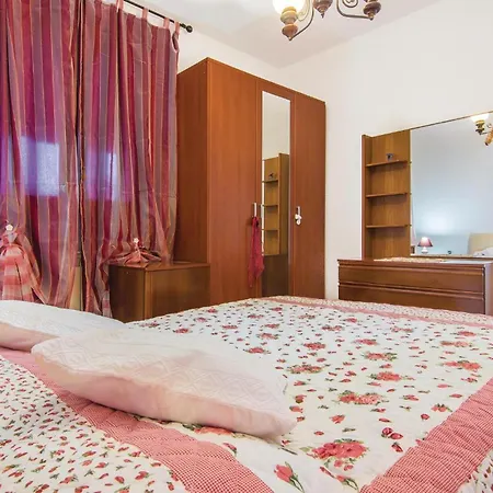 4 Bedroom Lovely In Labin * Labin (Istria)