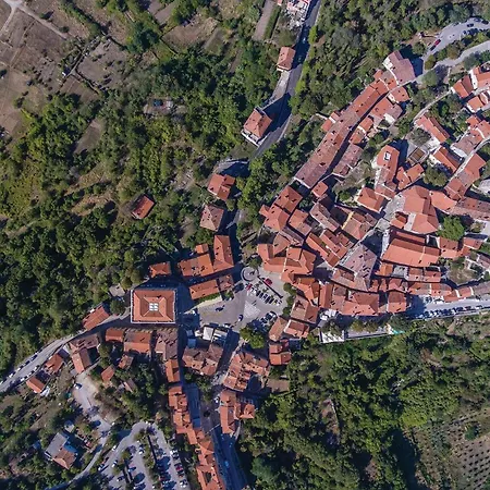 4 Bedroom Lovely In Labin Holiday home