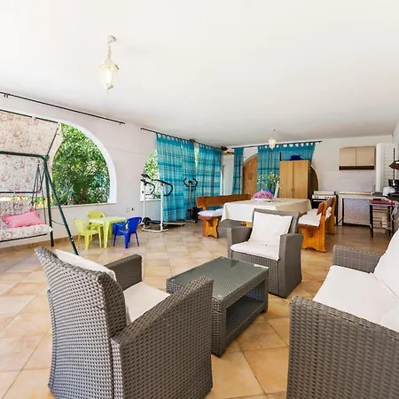 4 Bedroom Lovely In Labin * Labin (Istria)