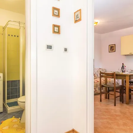 4 Bedroom Lovely In