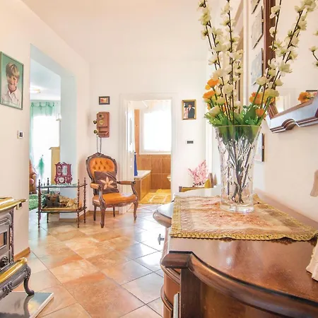 Ferienhaus 4 Bedroom Lovely In Labin